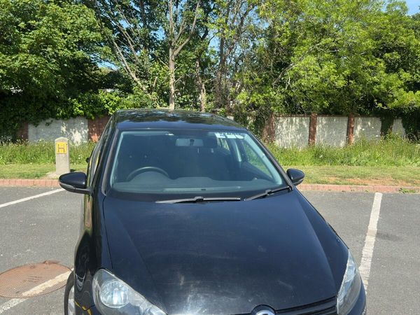 Volkswagen Golf Hatchback, Petrol, 2010, Black