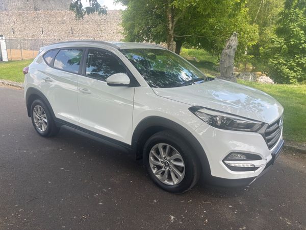 Hyundai Tucson SUV, Diesel, 2016, White