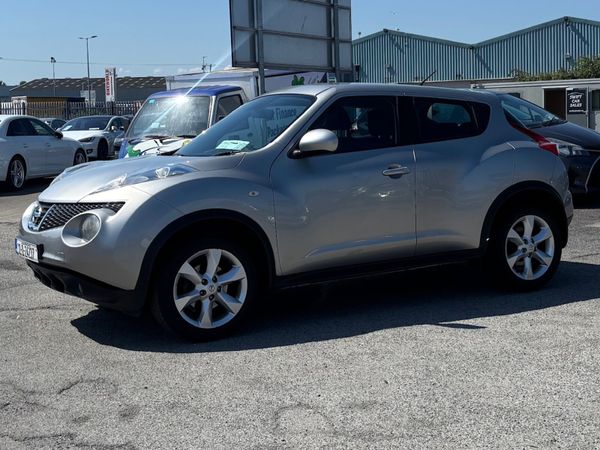 Nissan Juke SUV, Petrol, 2012, Silver