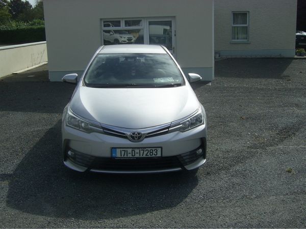 Toyota Corolla Saloon, Diesel, 2017, Grey