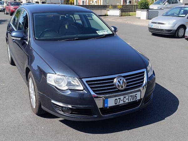Volkswagen Passat Saloon, Petrol, 2007, Blue