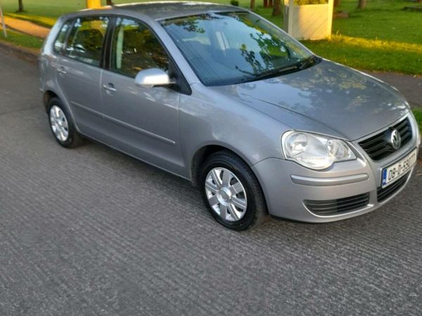 Volkswagen Polo Hatchback, Petrol, 2008, Silver