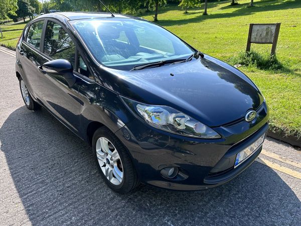 Ford Fiesta Hatchback, Petrol, 2010, Black
