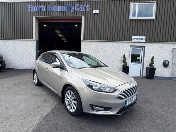 Ford Focus Hatchback, Diesel, 2017, Grey