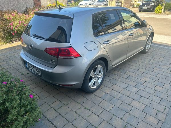 Volkswagen Golf Hatchback, Petrol, 2015, Silver