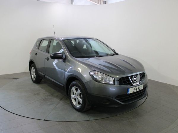 Nissan Qashqai Hatchback, Diesel, 2012, Grey