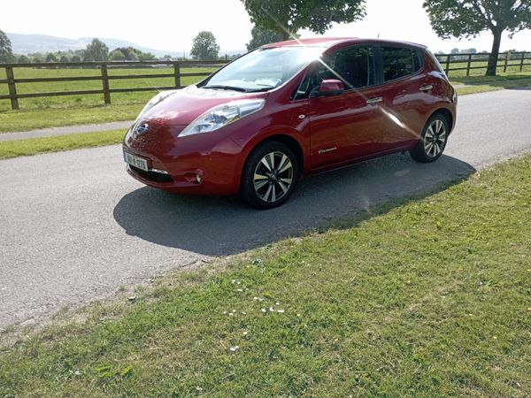 Nissan Leaf Hatchback, Electric, 2018, Red