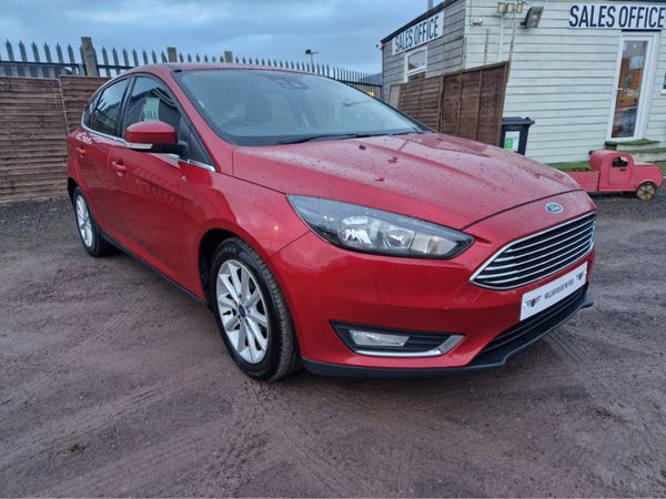 Ford Focus Hatchback, Diesel, 2018, Red