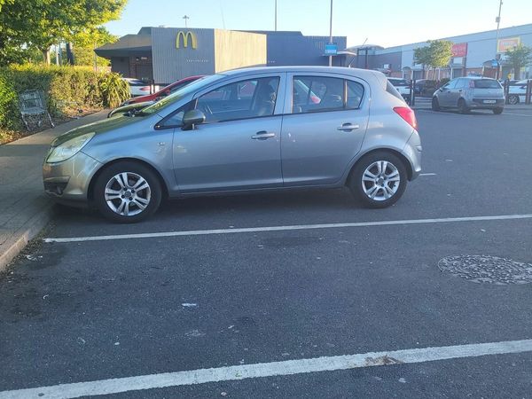 Opel Corsa Hatchback, Petrol, 2010, Silver