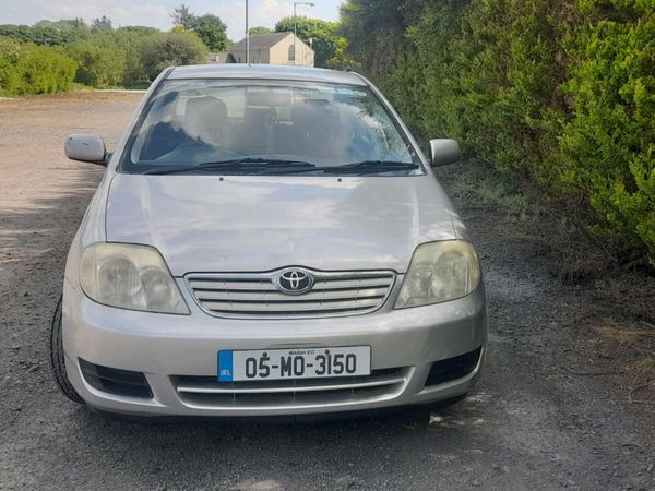 Toyota Corolla Saloon, Petrol, 2005, Silver