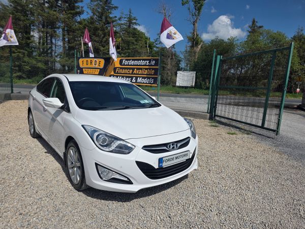 Hyundai i40 Saloon, Diesel, 2013, White