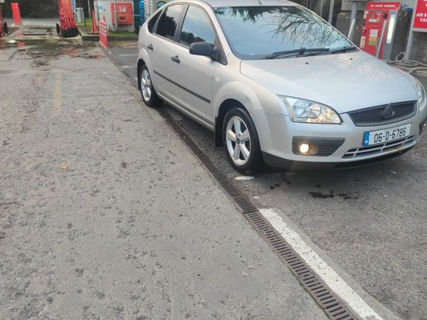 Ford Focus Hatchback, Petrol, 2006, Silver