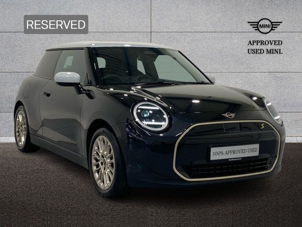 Mini Cooper Hatchback, Electric, 2024, Black