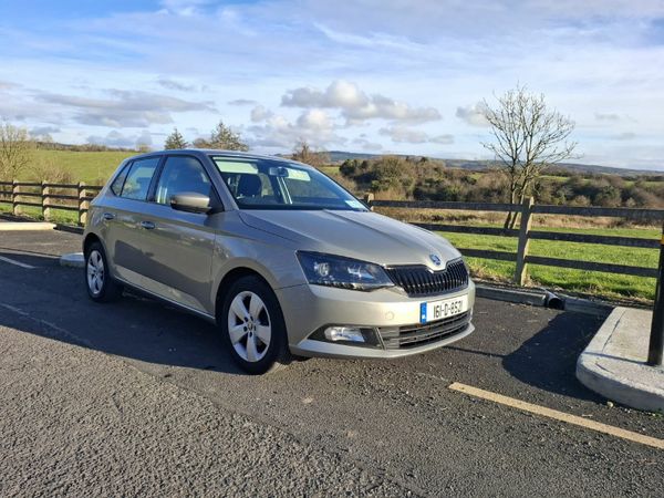 Skoda Fabia Hatchback, Petrol, 2016, Beige