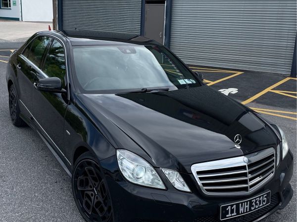 Mercedes-Benz E-Class Saloon, Diesel, 2011, Black