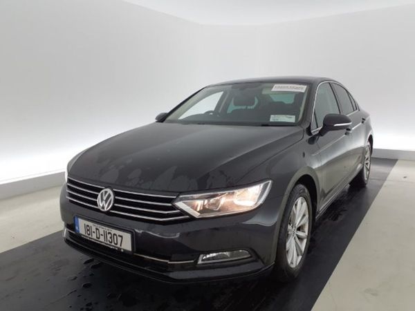 Volkswagen Passat Saloon, Diesel, 2018, Black