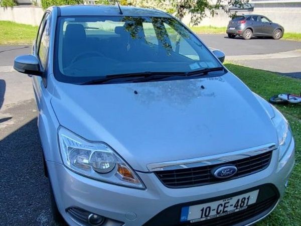 Ford Focus Saloon, Diesel, 2010, Silver