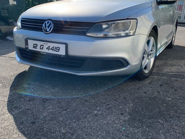 Volkswagen Jetta Saloon, Diesel, 2012, Silver
