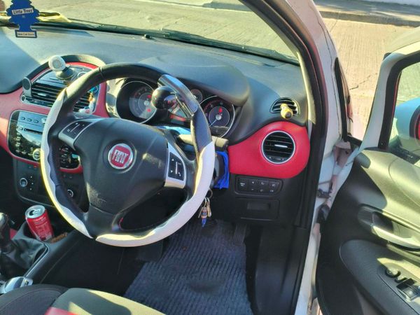Fiat Punto Hatchback, Diesel, 2010, White