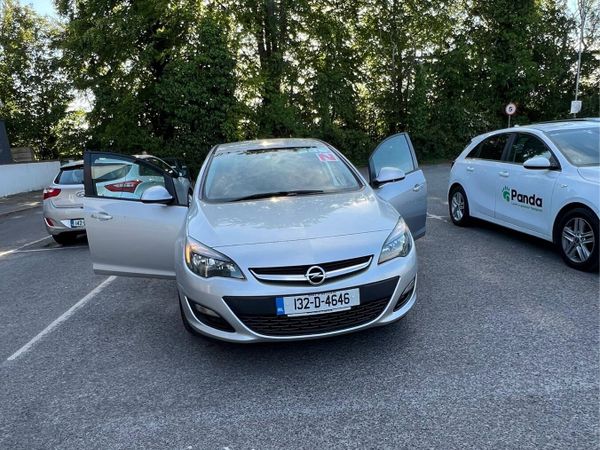 Opel Astra Saloon, Diesel, 2013, Silver