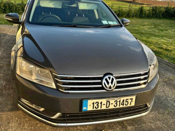 Volkswagen Passat Saloon, Diesel, 2013, Grey