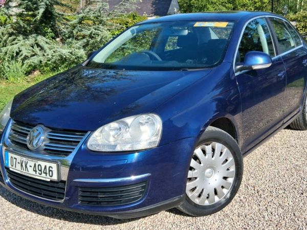 Volkswagen Jetta Saloon, Petrol, 2007, Blue