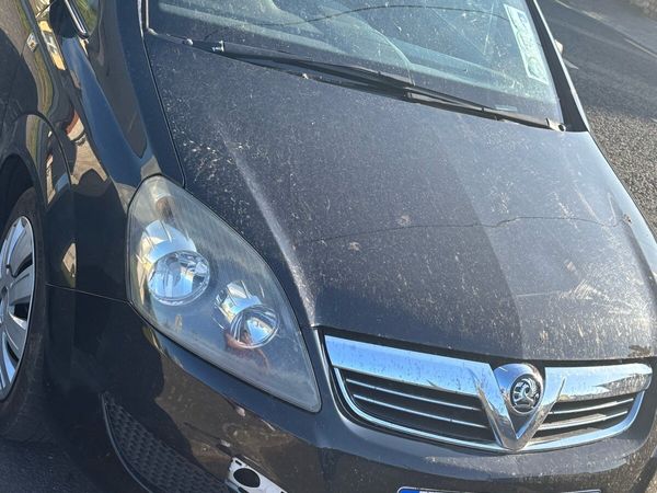 Vauxhall Zafira MPV, Diesel, 2010, Black