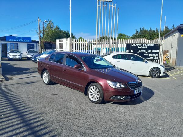 Skoda Superb Saloon, Diesel, 2014, Red