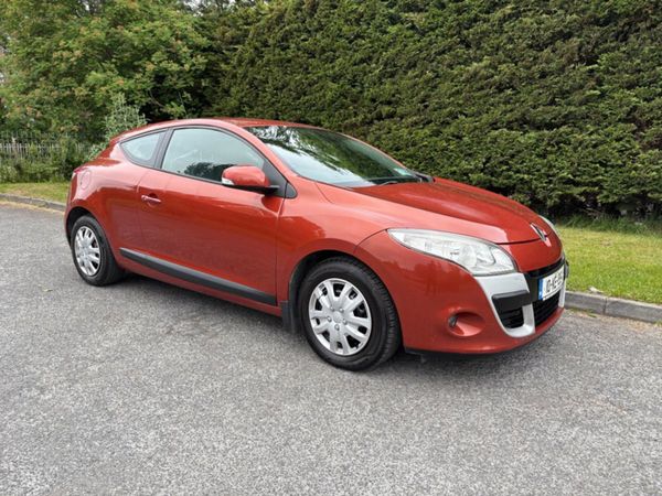 Renault Megane Coupe, Diesel, 2010, Orange