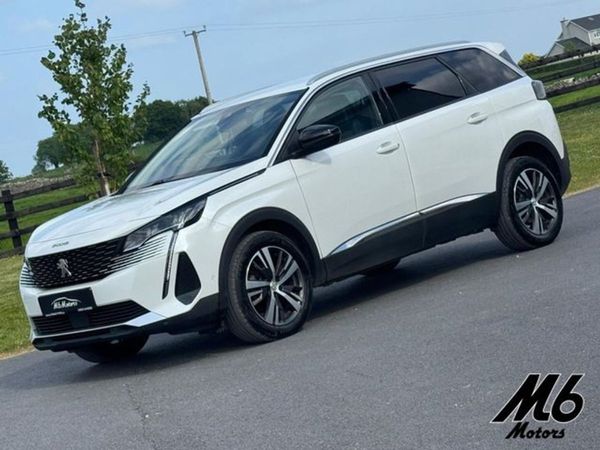 Peugeot 5008 Hatchback, Diesel, 2022, White