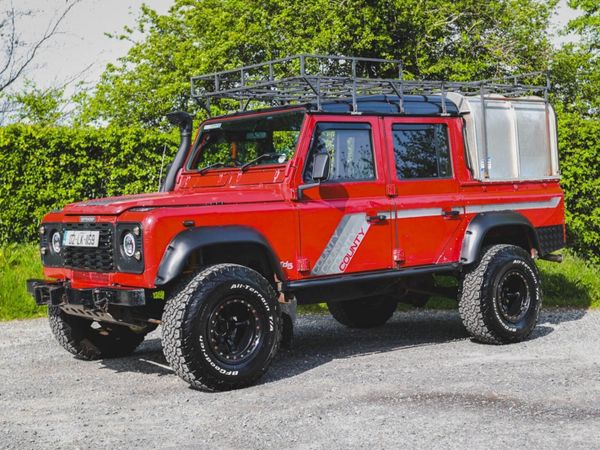 Land Rover Defender SUV, Diesel, 2002, Red