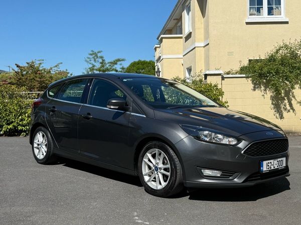 Ford Focus Hatchback, Petrol, 2015, Grey