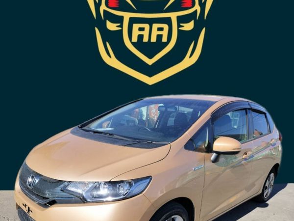 Honda Fit Hatchback, Petrol Hybrid, 2014, Gold
