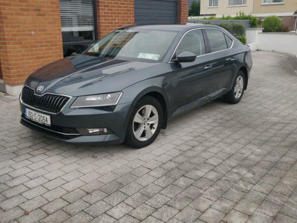 Skoda Superb Saloon, Diesel, 2019, Grey