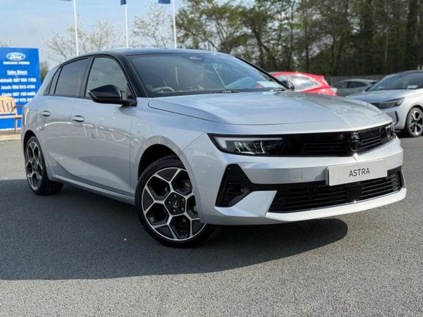 Opel Astra Hatchback, Petrol, 2025, Silver