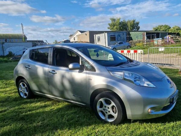 Nissan Leaf Hatchback, Electric, 2014, Silver