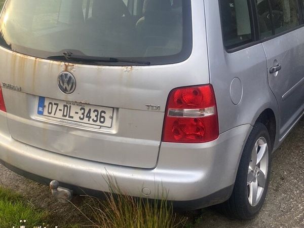 Volkswagen Touran MPV, Diesel, 2006, 
