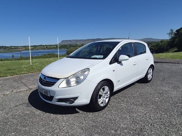Opel Corsa Hatchback, Diesel, 2010, White