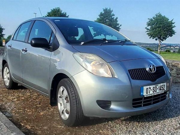 Toyota Yaris Hatchback, Petrol, 2007, Silver