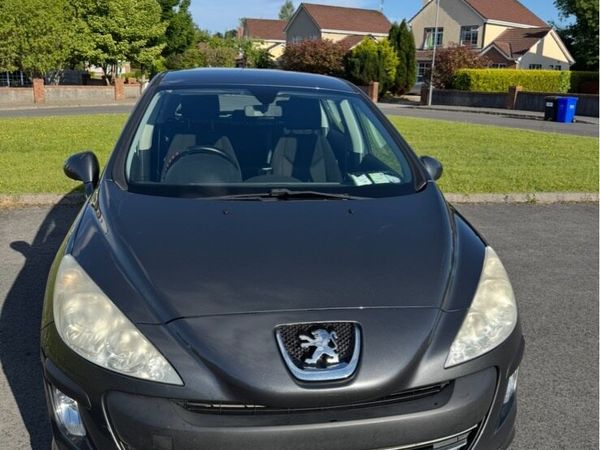 Peugeot 308 Hatchback, Diesel, 2011, Grey