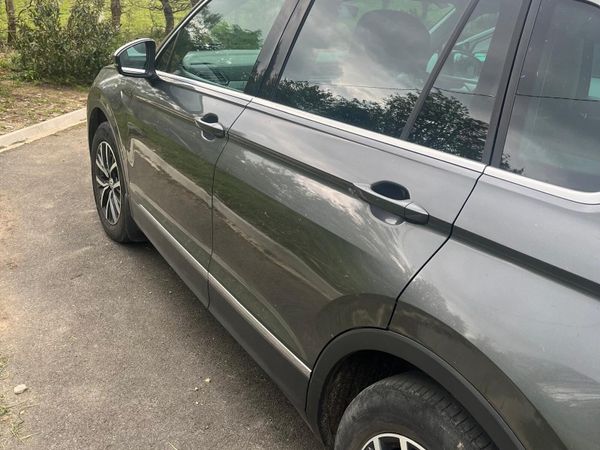 Volkswagen Tiguan SUV, Diesel, 2019, Grey
