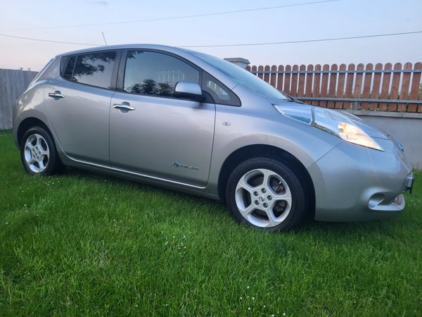 Nissan Leaf Hatchback, Electric, 2016, Silver