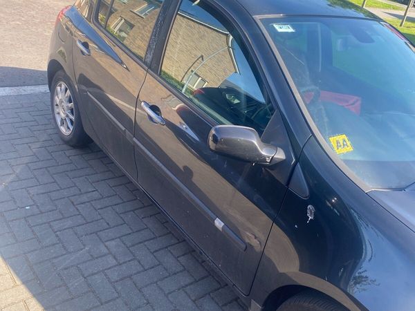Renault Clio Hatchback, Ethanol Petrol, 2009, Black
