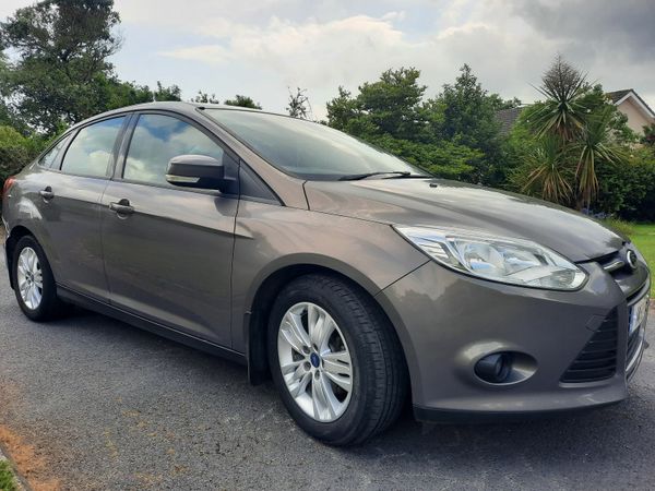 Ford Focus Saloon, Diesel, 2014, Brown
