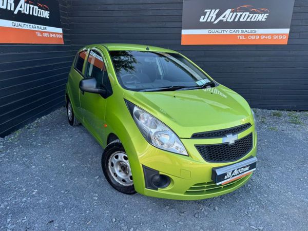 Chevrolet Spark Hatchback, Petrol, 2011, Green