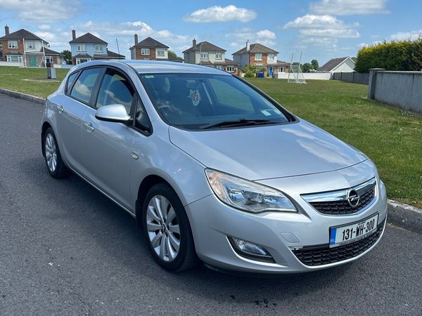Opel Astra MPV, Diesel, 2013, Silver