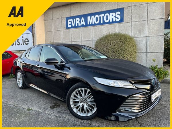 Toyota Camry Saloon, Hybrid, 2019, Black
