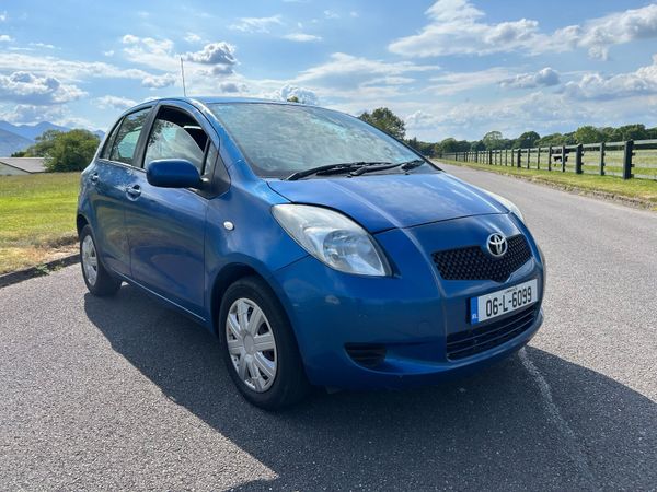 Toyota Yaris Hatchback, Petrol, 2006, Blue