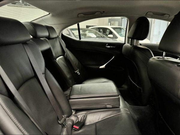 Lexus IS Saloon, Petrol, 2007, Silver