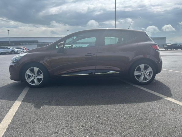Renault Clio Hatchback, Petrol, 2013, Brown